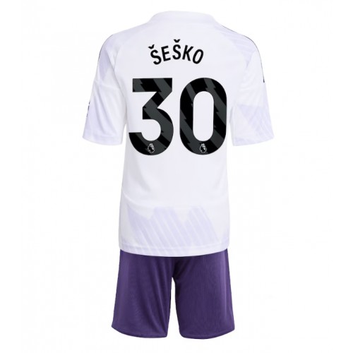 Manchester United Benjamin Sesko #30 Replika Bortatröja Barn 2025-26 Kortärmad (+ Korta byxor)